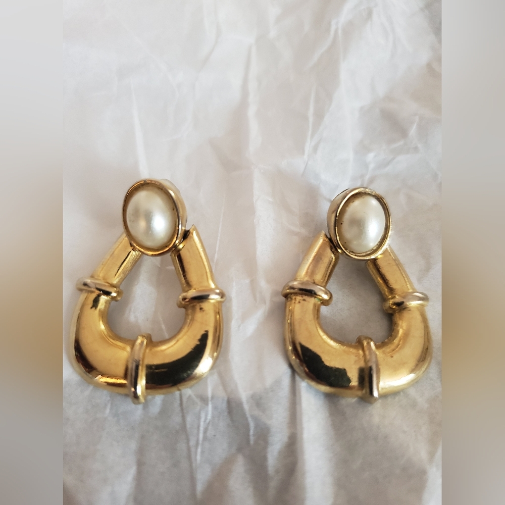 Vintage Pierced Earrings Faux Pearl Goldtone Door Knockers